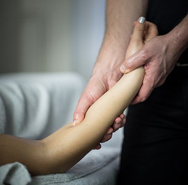 Massage av underarmens flexorer